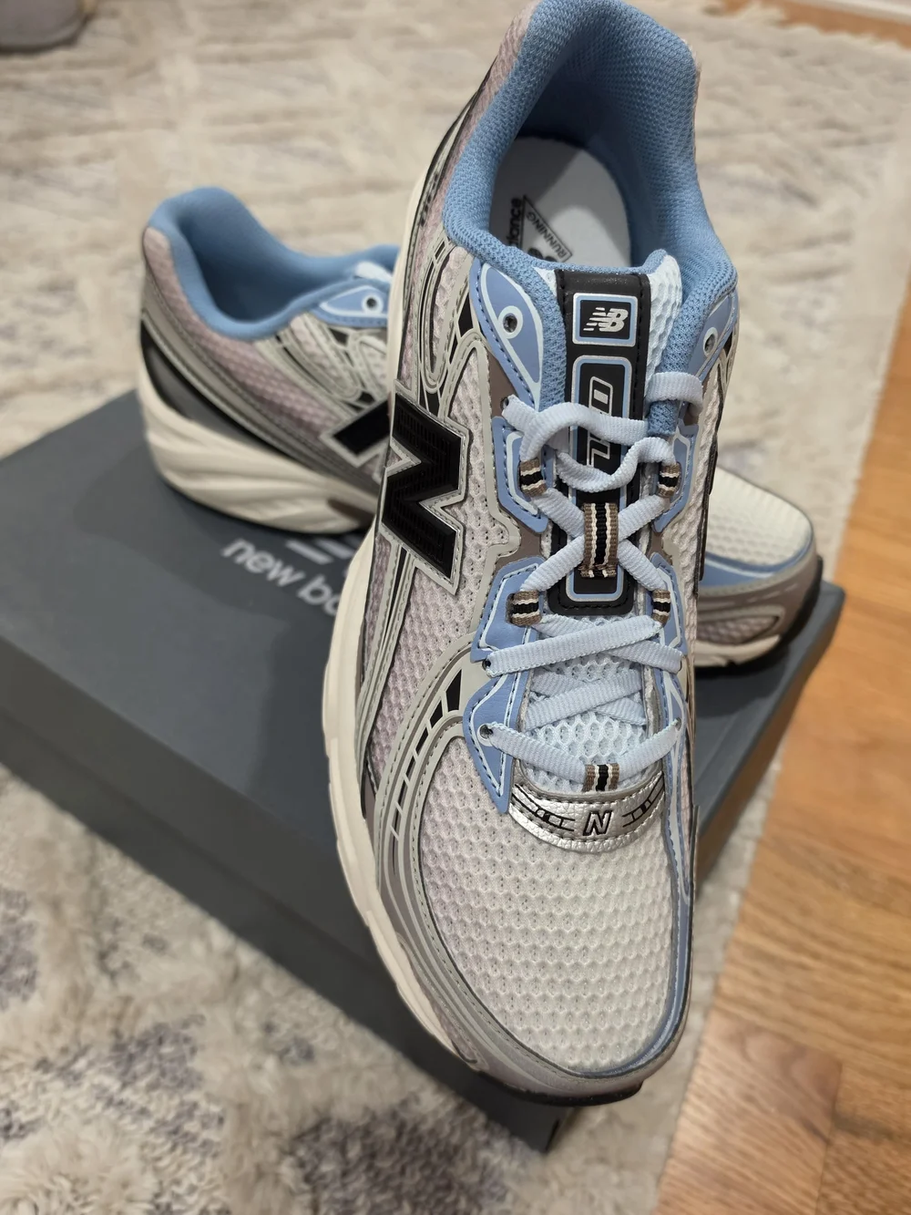New Balance Unisex 740 Sea Salt Shadow
